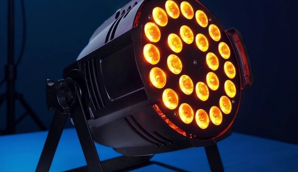 Прожекторы LED — купить в интернет-магазине Муз Маг